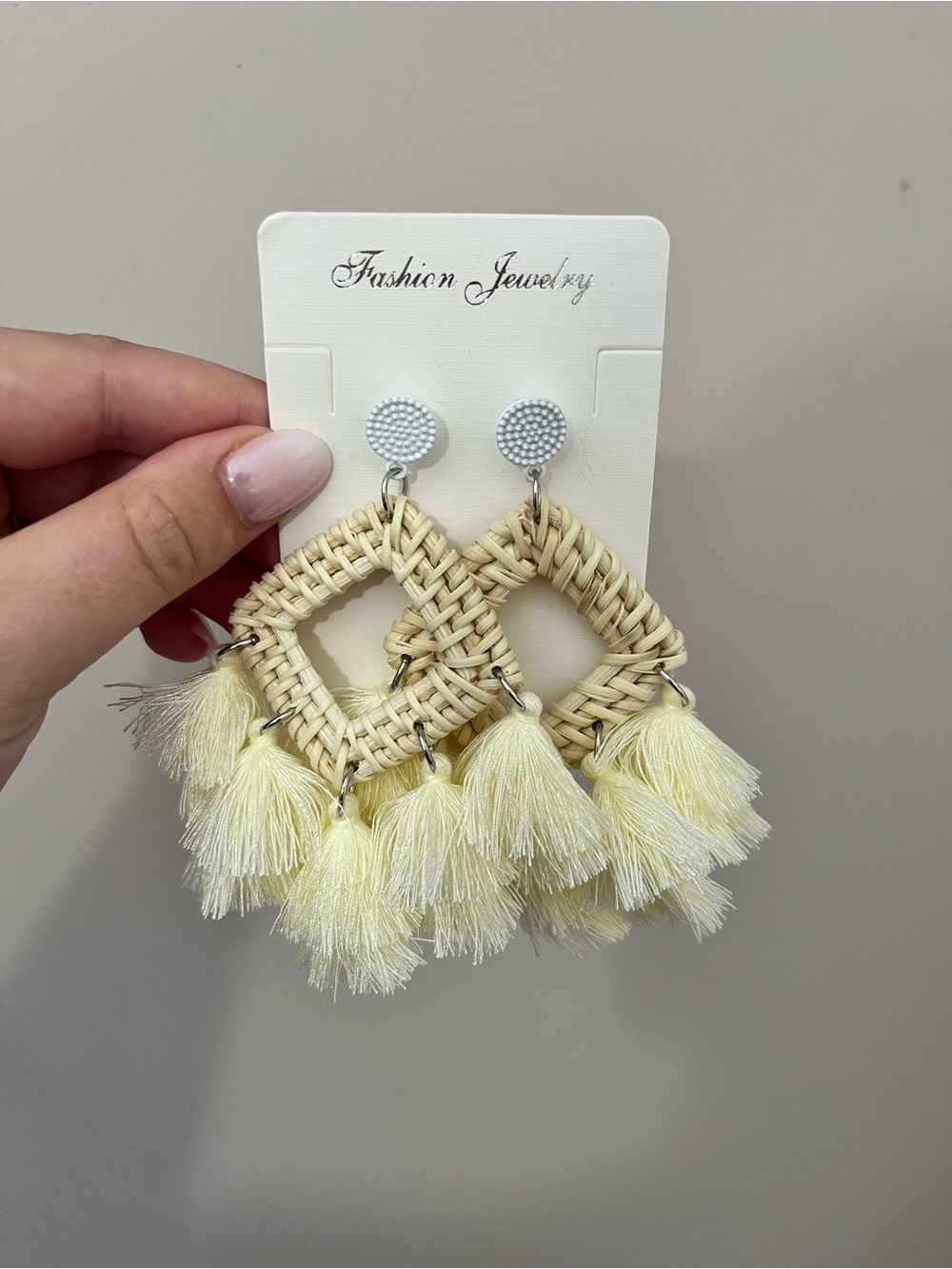 Fashion Jewelry Cream Tassel Woven Drop Earrings